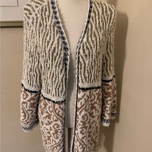 Chicos Beautiful Cardigan Sweater. NWT.     Size 2. Beautiful!